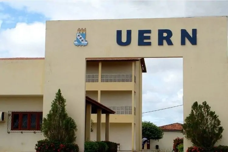 UERN oferta cursos gratis para pessoas acima de 60 anos.